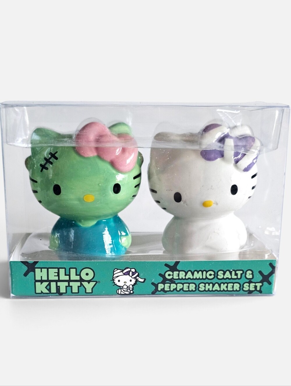 Brand New Hello Kitty Halloween Frankenstein salt & pepper shakers